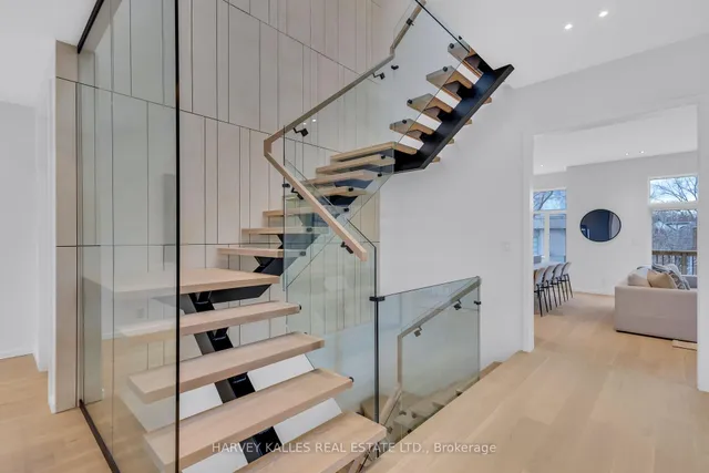 Additional image 22 of 187 Roe Ave