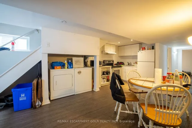 Additional image 22 of 86 Whitney Ave