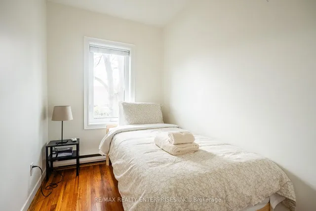 Additional image 17 of 109 Huron St