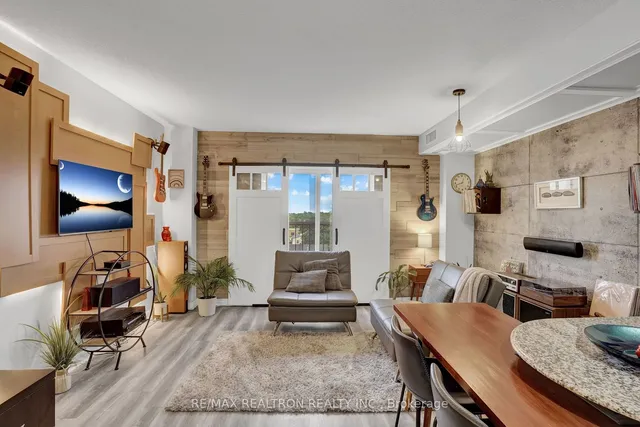 Additional image 7 of 135 James St Unit 612