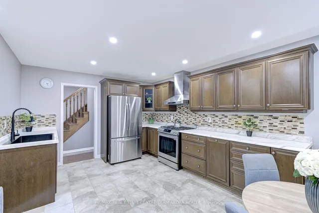 Additional image 15 of 23 Berberis Cres