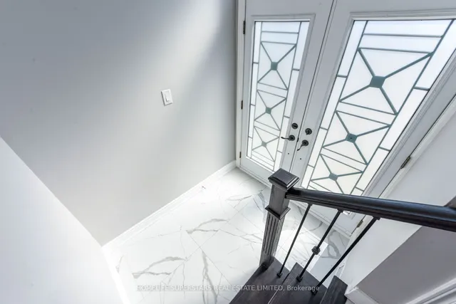 Additional image 10 of 76 Flowertown Ave