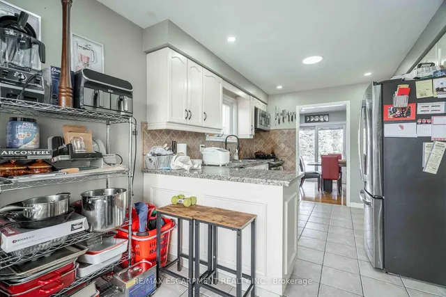 Additional image 9 of 9 Beachgrove Cres
