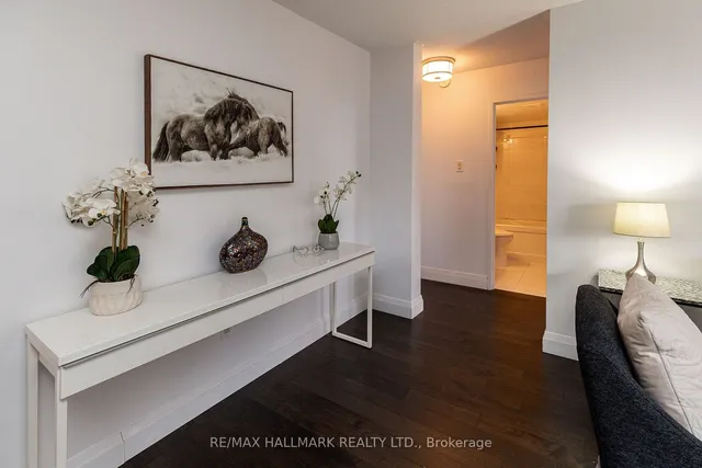 Additional image 18 of 1950 Main St Unit 607