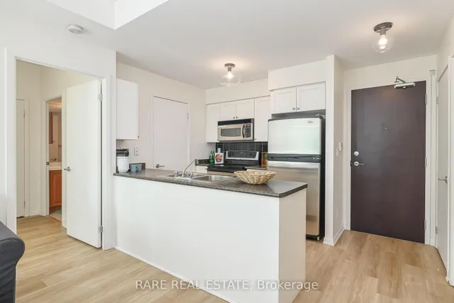 Additional image 10 of 231 Fort York Blvd Unit 233