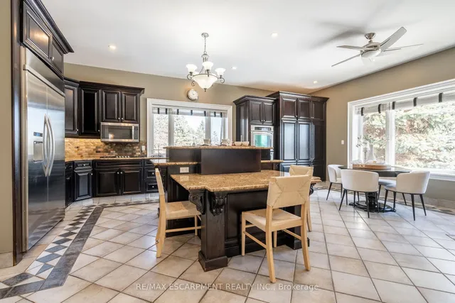 Additional image 9 of 11 Palomino Dr