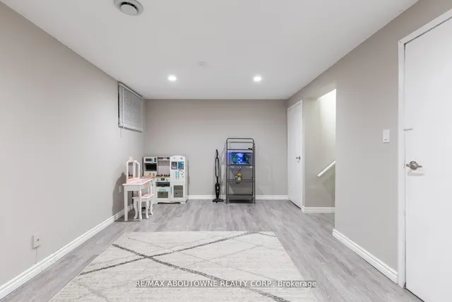 Additional image 28 of 11 Harrisford St Unit 100