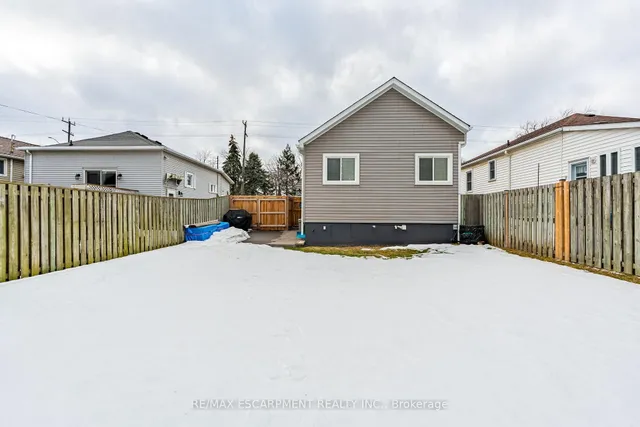 Additional image 33 of 925 Garth St