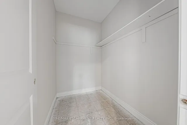 Additional image 20 of 63 Cesar Pl