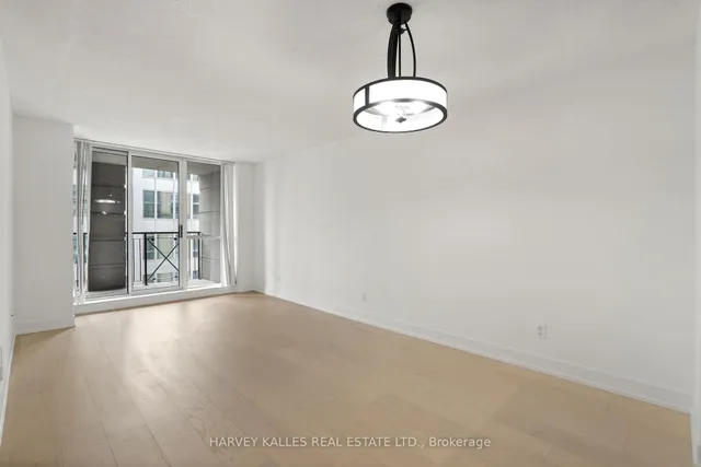 Additional image 15 of 140 Simcoe St Unit 1412