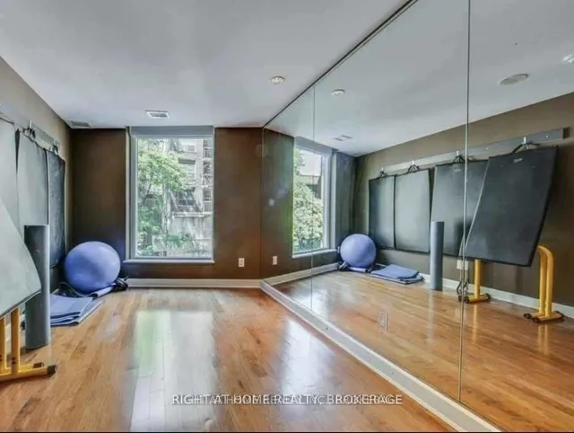 Additional image 8 of 8 Scollard St Unit 1109