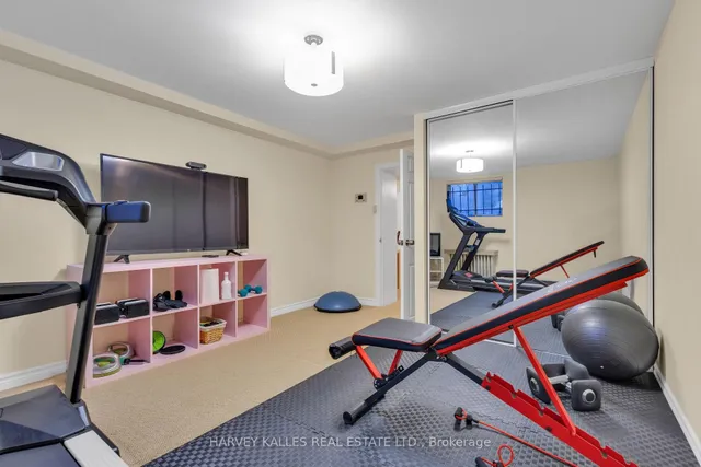 Additional image 43 of 27 Peveril Hill