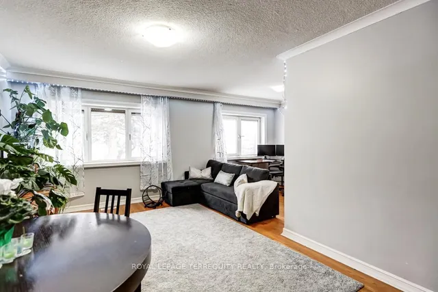 Additional image 5 of 4 Bromton Dr