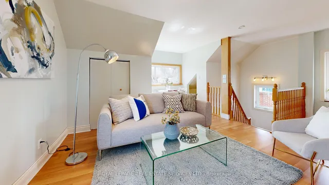 Additional image 40 of 216 Humberside Ave