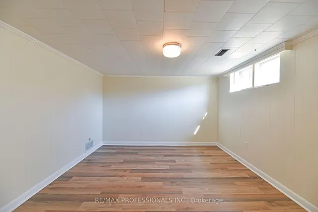 Additional image 32 of 29 Markay St