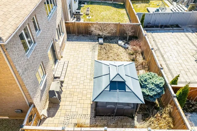 Additional image 44 of 35 Lampman Cres