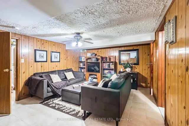 Additional image 27 of 41 Rusholme Dr