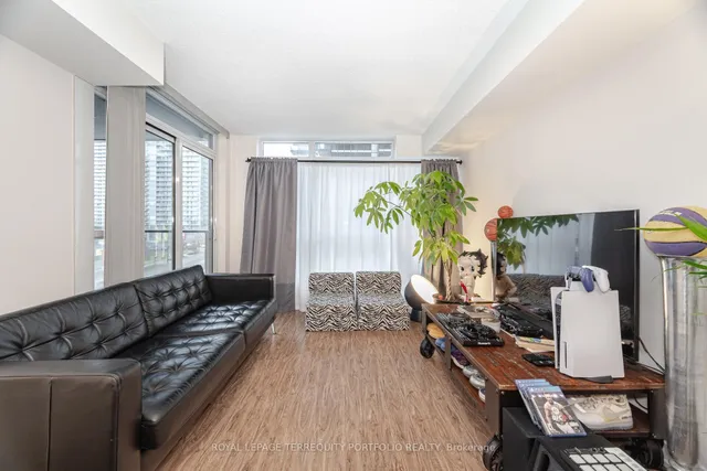 Additional image 13 of 29 Singer Crt Unit 503