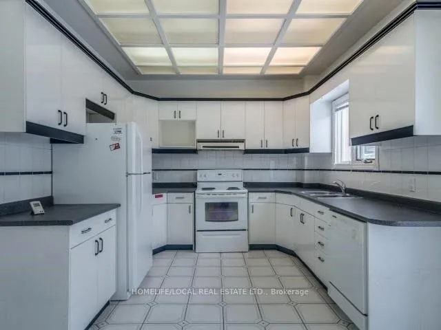 Additional image 9 of 387 Dovercourt Rd