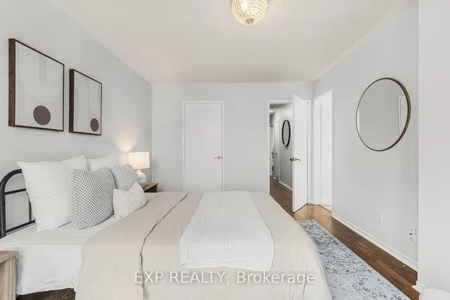 Additional image 23 of 53 Wickstead Crt