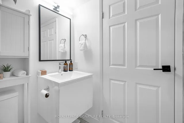 Additional image 10 of 650 Queens Quay Unit 918