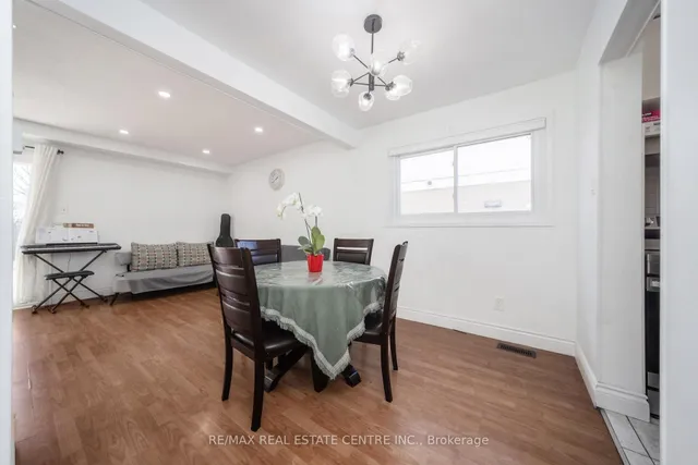 Additional image 28 of 24 Jackman Dr