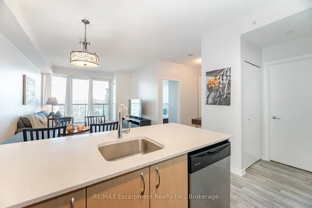 Additional image 6 of 150 East Liberty St Unit 2301