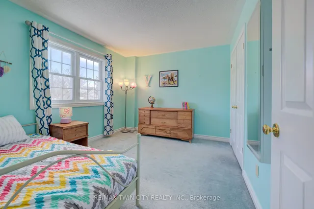 Additional image 11 of 210 Greengable Crt