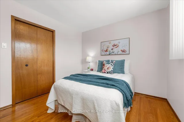 Additional image 23 of 43 Seaton Place Dr