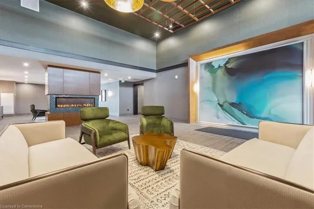 Additional image 4 of 450 Dundas St Unit 312