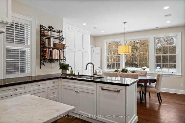 Additional image 24 of 5 Mayfair Pl