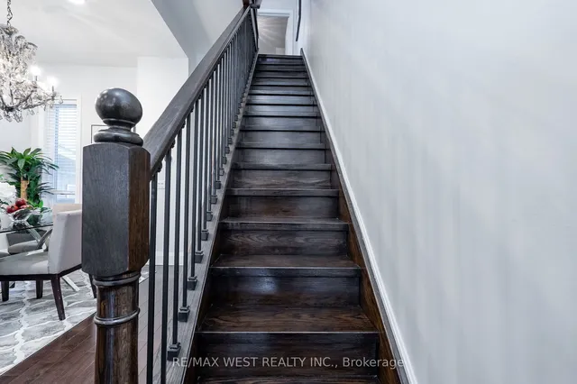 Additional image 31 of 540 Dufferin St