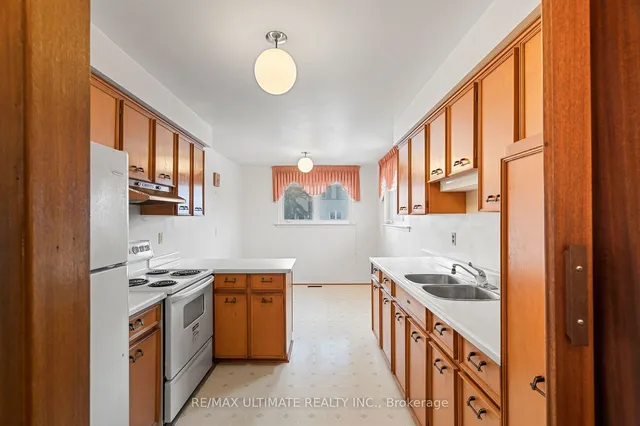 Additional image 13 of 8 Keane Ave