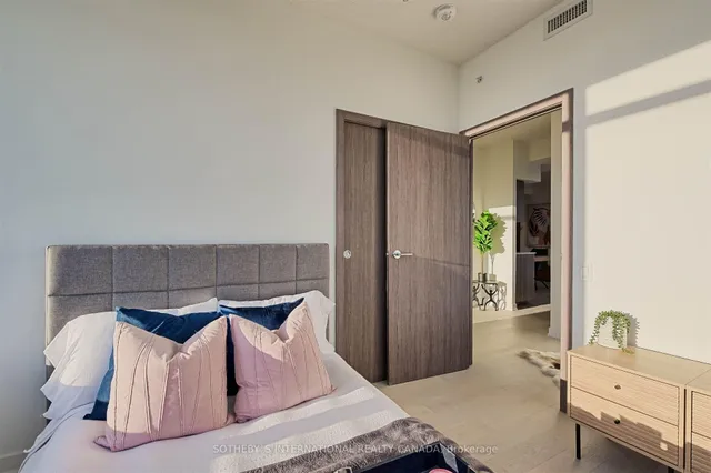 Additional image 43 of 17 Bathurst St Unit 3602