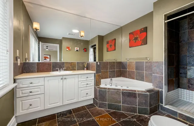 Additional image 21 of 26 Brad St