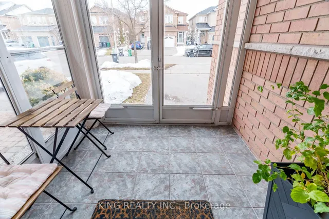 Additional image 3 of 928 Ledbury Cres