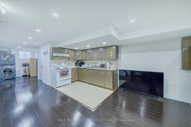 Additional image 37 of 35 Softneedle Ave