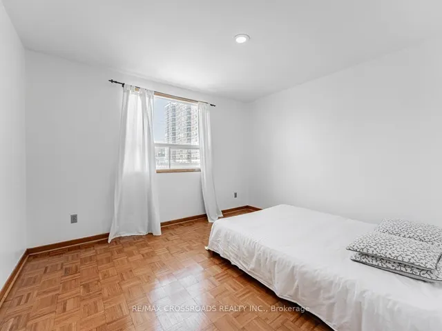 Additional image 19 of 87 Blake St