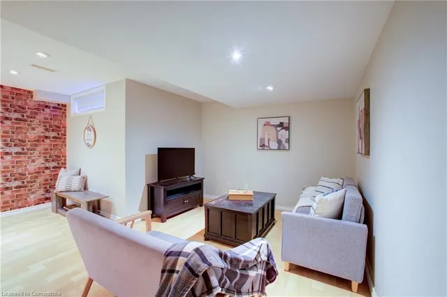 Additional image 28 of 121 Activa Ave