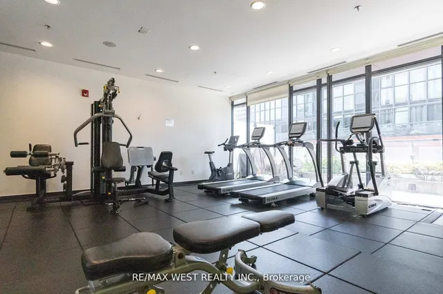 Additional image 20 of 8 Dovercourt Rd Unit 209