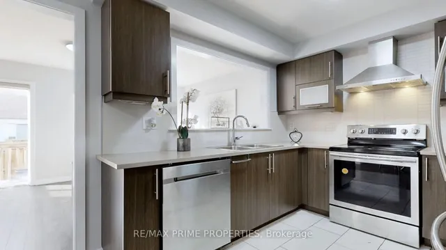 Additional image 9 of 18 Golden Springs Dr