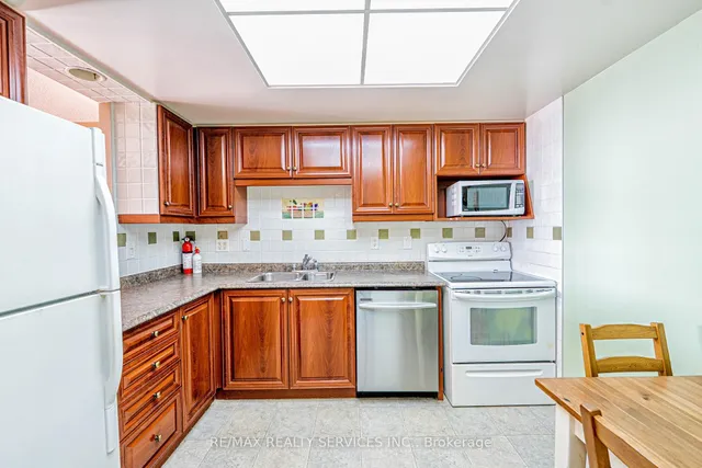 Additional image 22 of 8 Lisa St Unit 1503