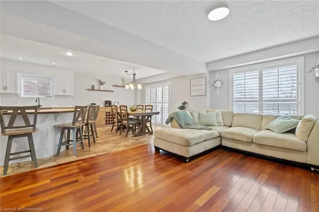 Additional image 10 of 356 Sienna Cres