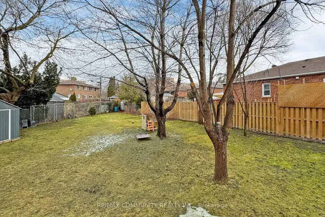 Additional image 27 of 142 Meighen Ave