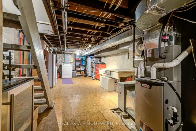 Additional image 29 of 104 Manning Ave