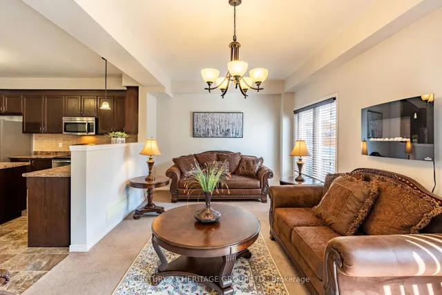 Additional image 16 of 382 Woodbine Ave