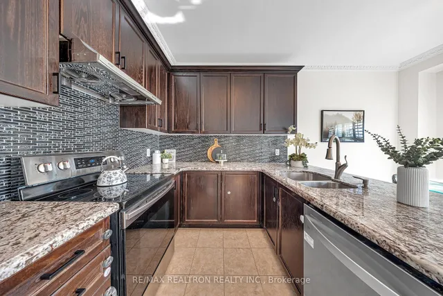 Additional image 16 of 12 Hardgate Cres