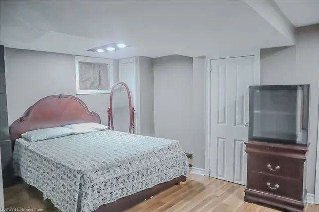 Additional image 18 of 24 Goldwin Ave