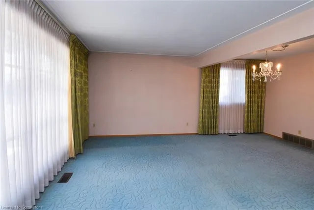 Additional image 8 of 19 Karen Cres