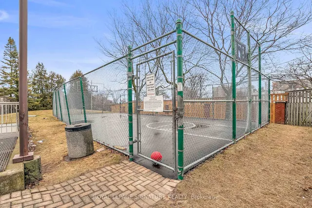 Additional image 46 of 2466 Eglinton Ave Unit 1119